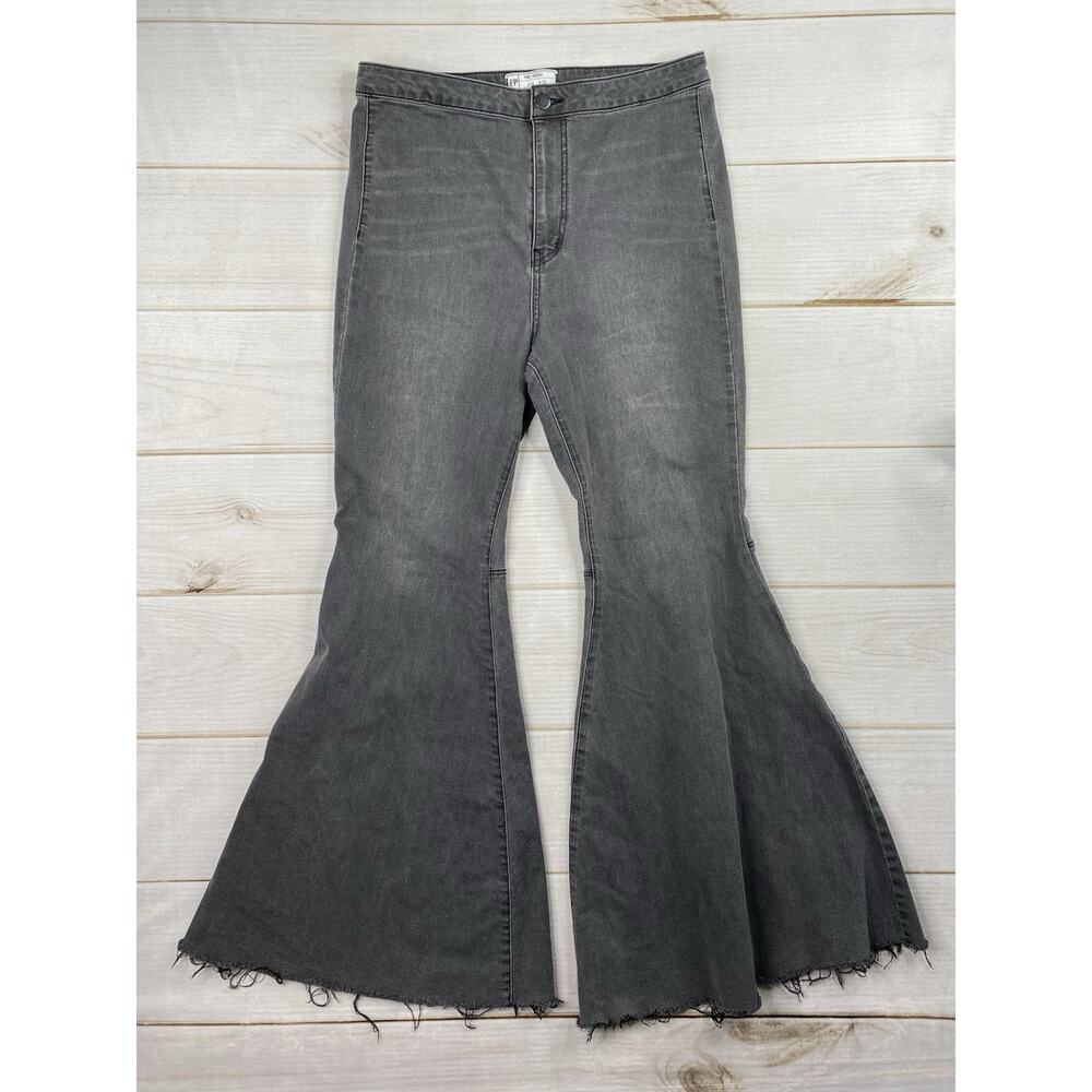 Free People Just Float On Flare Jeans in Washed Black Sz 32 Stretch Denim Hippie